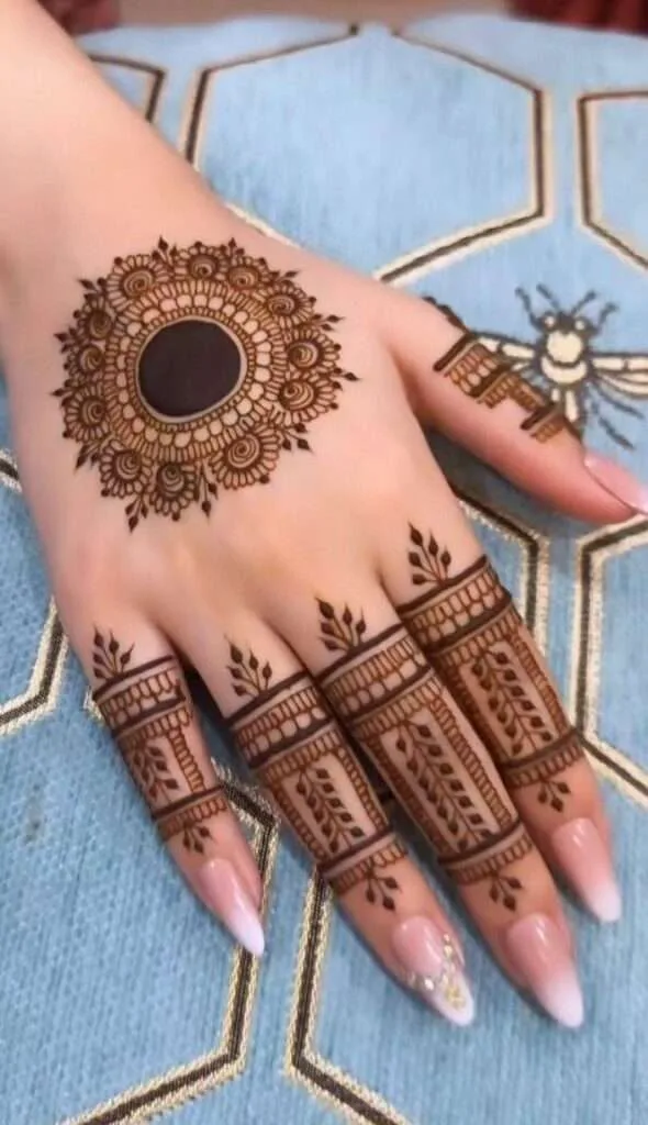 500+ Captivating Backhand Mehndi Designs: A Visual Showcase 32 MEHNDI DESIGNS 226 Simple Mehndi Designs
