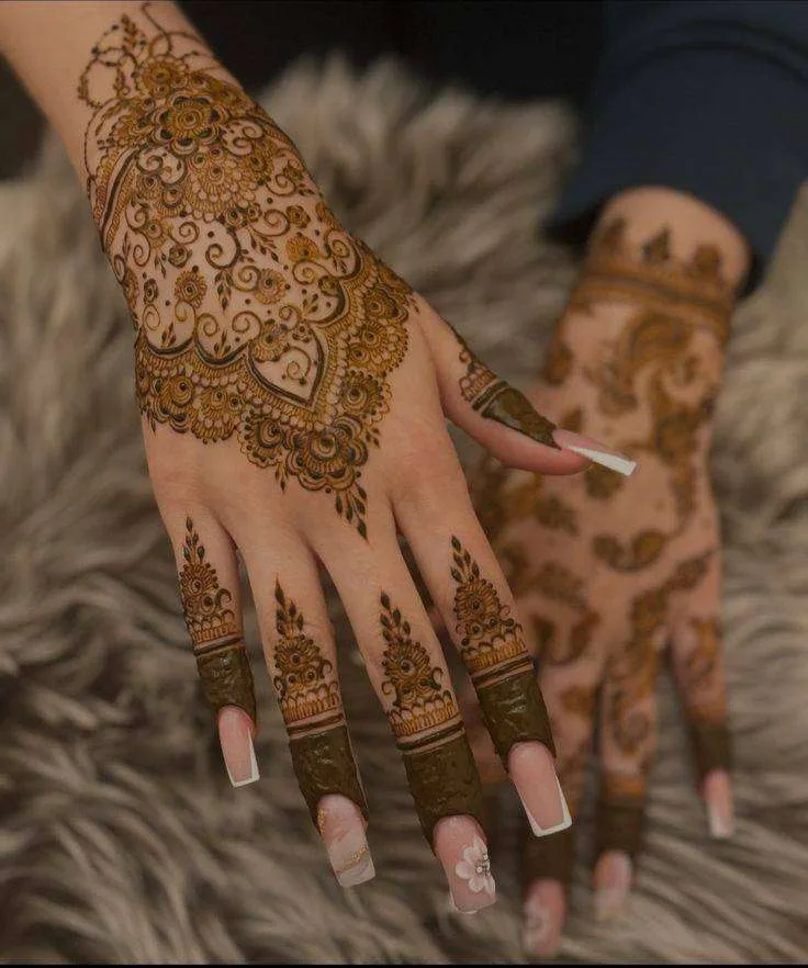 50+ Discover the Beauty of New Best Mehndi Design Picture Images for Hands and Feet 18 MEHNDI DESIGNS 49 Simple Mehndi Designs