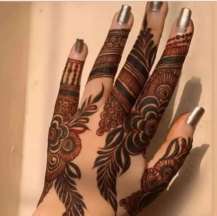 250+ Best Mehndi Designs for Hand Picture and Videos 110 back hand side mehndi design on fingers and hands