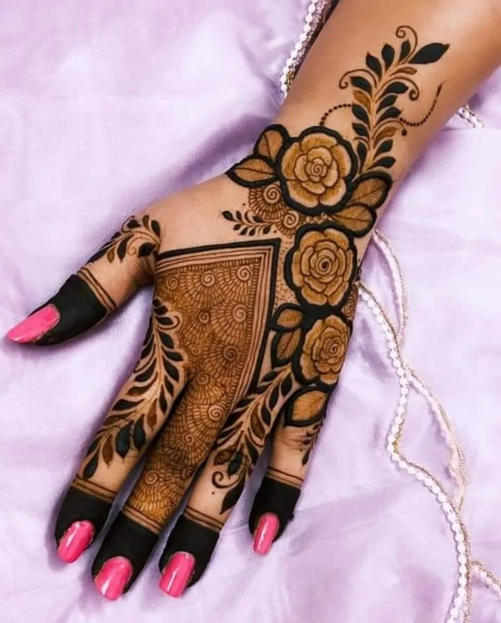 250+ Best Mehndi Designs for Hand Picture and Videos 106 back side mehdi desing on white cloth