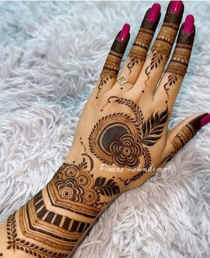 250+ Best Mehndi Designs for Hand Picture and Videos 103 back side mehndi applied on full hand