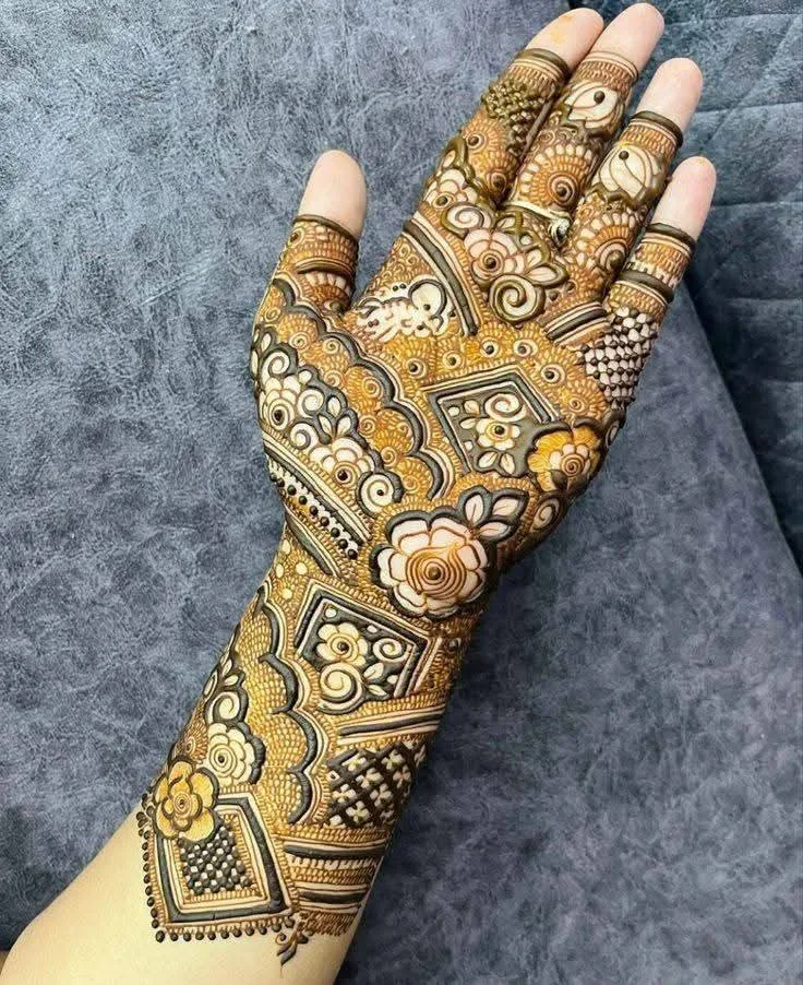 250+ Best Mehndi Designs for Hand Picture and Videos 52 full hand mehndi desing on plam front hand