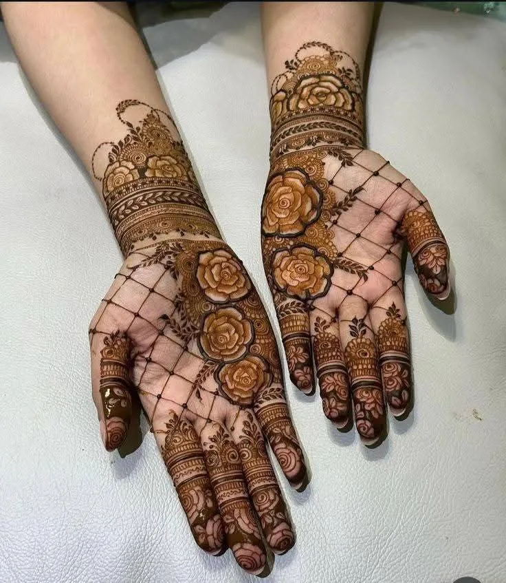 250+ Best Mehndi Designs for Hand Picture and Videos 38 mehndi on both hand frot side beautiful design show off