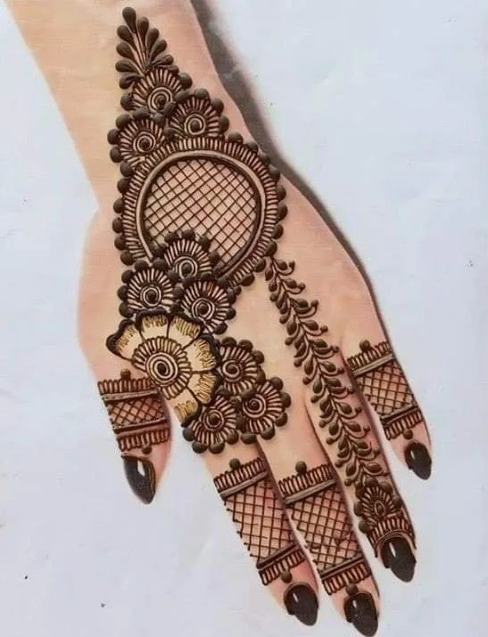 25 Beautiful Mehndi Designs for Front Hand, Back Hand Side & Feet 26 best back side mehndi designs