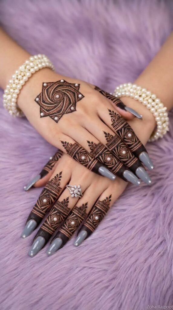 30 Best Eid Mehndi Designs 29 Mehndi Design back hand side