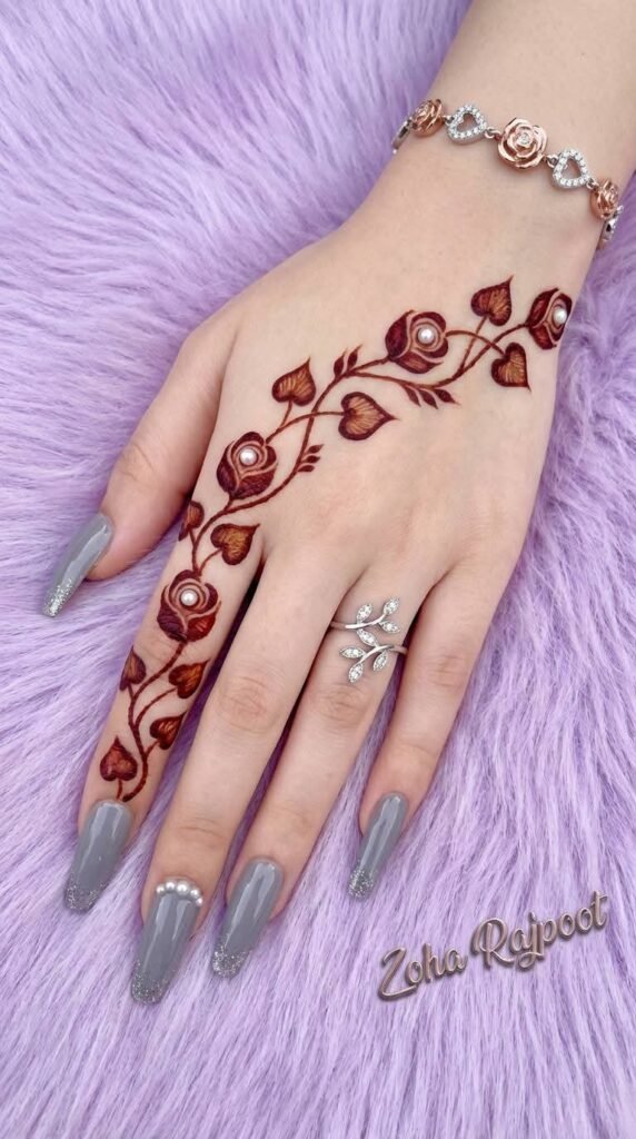 30 Best Eid Mehndi Designs 9 bail mehndi design hand back side