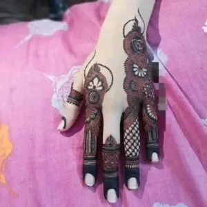Home 10 back hand design of mehndi