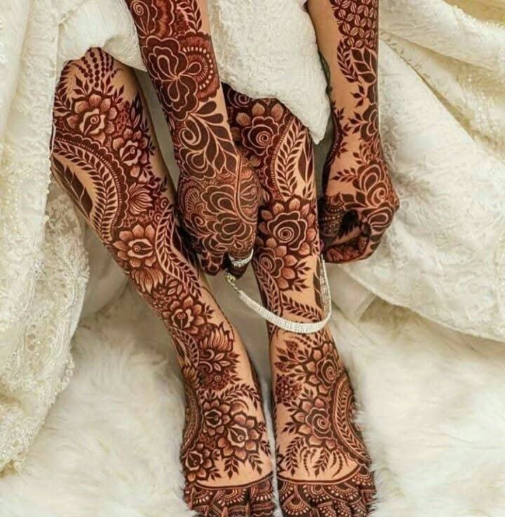 full body bridal mehdi design on hands and feet