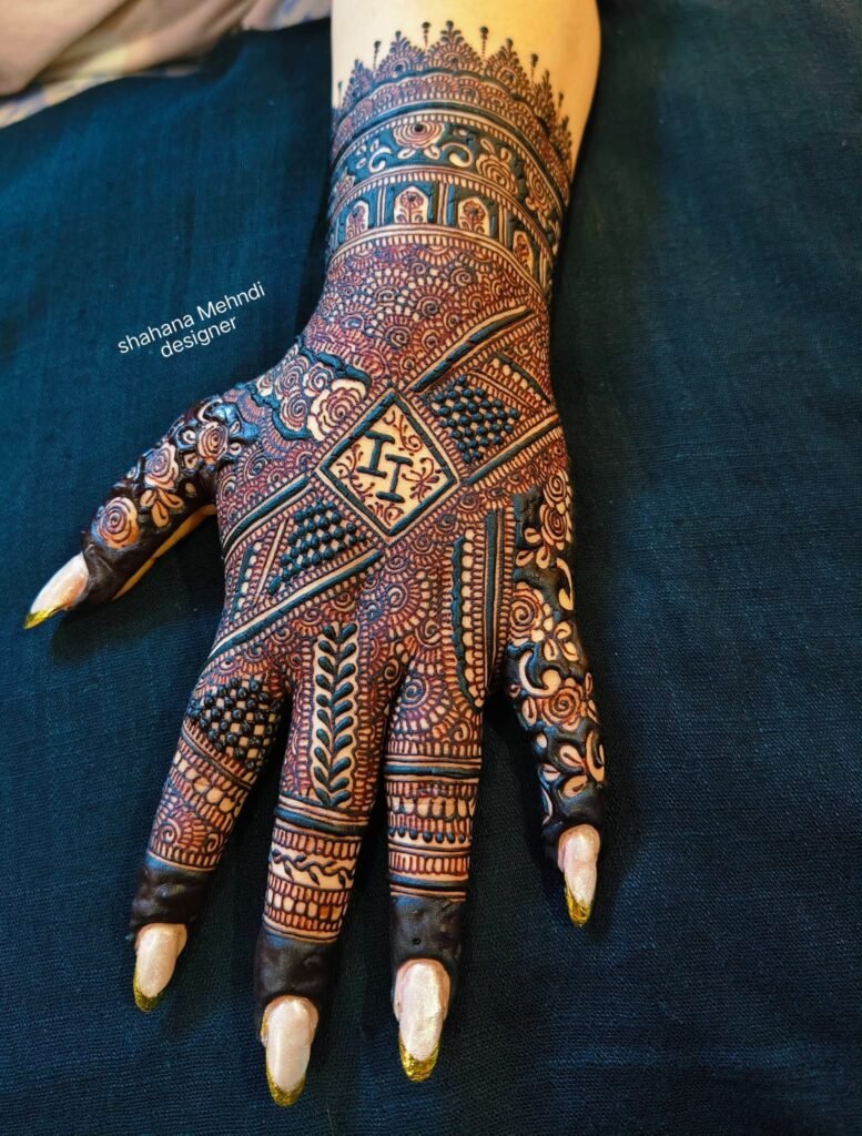 indian style bharri hue mehndi